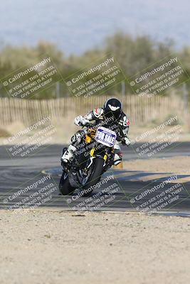 media/Jan-15-2026-Racers Edge (Thu) [[dfebeb70ab]]/2-A Group/Session 5 Turn 2/